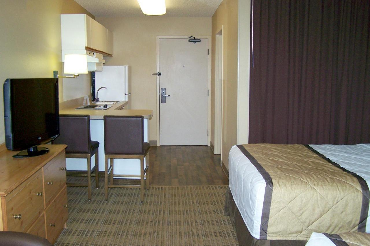 Extended Stay America Select Suites - Chicago - Westmont - Oak Brook Экстерьер фото