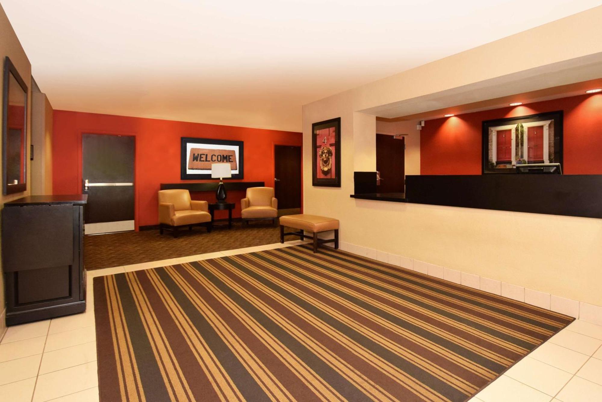 Extended Stay America Select Suites - Chicago - Westmont - Oak Brook Экстерьер фото