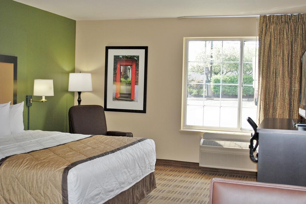 Extended Stay America Select Suites - Chicago - Westmont - Oak Brook Экстерьер фото