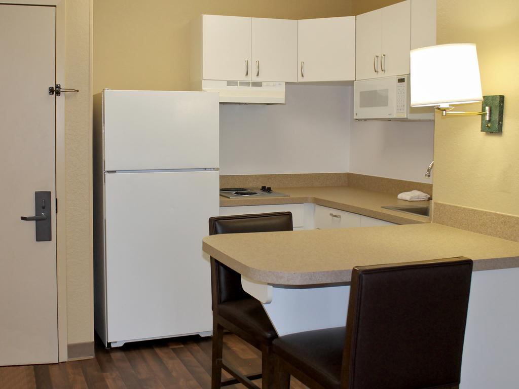Extended Stay America Select Suites - Chicago - Westmont - Oak Brook Экстерьер фото