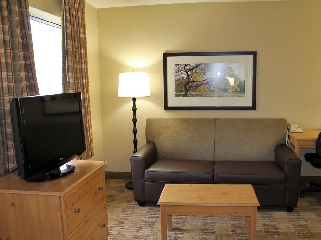 Extended Stay America Select Suites - Chicago - Westmont - Oak Brook Экстерьер фото